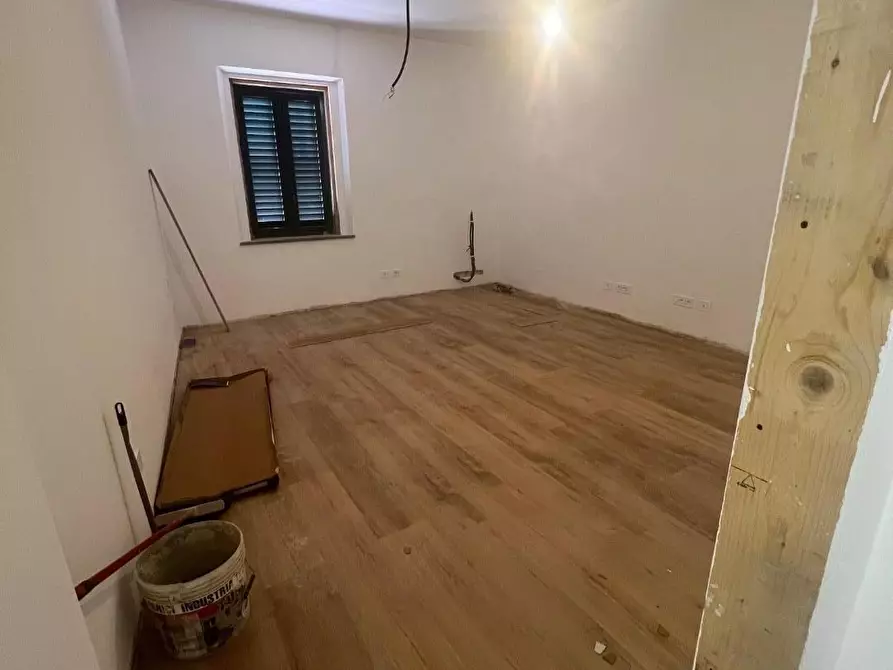 Immagine 10 di Ufficio in affitto  a Montelupo Fiorentino