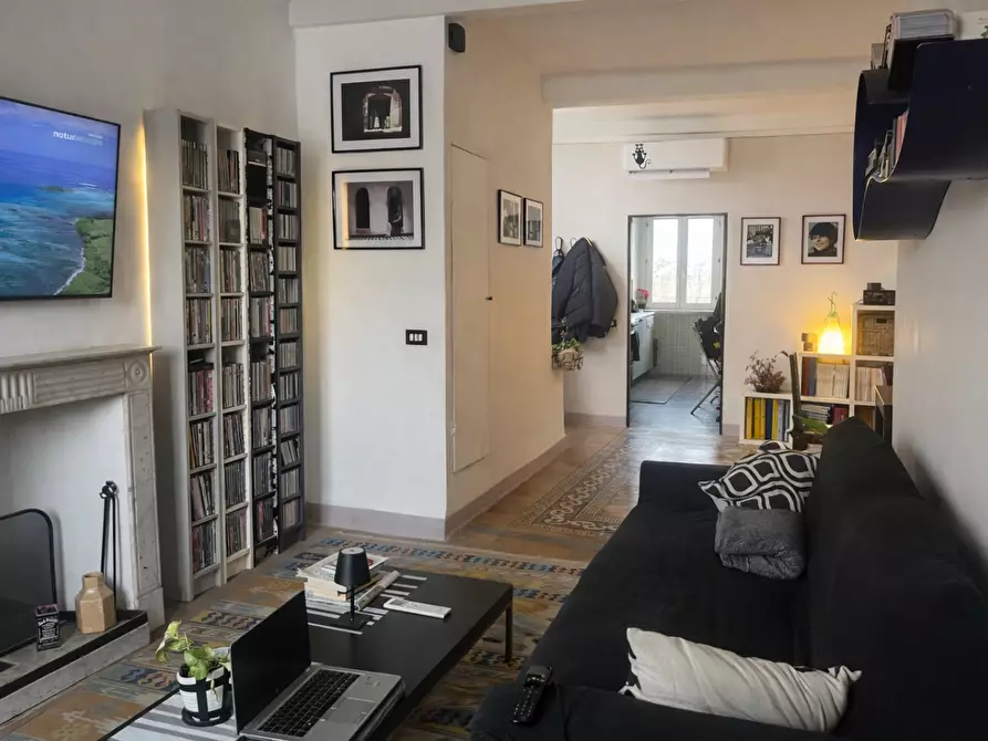 Immagine 2 di Appartamento in vendita  a Lucca