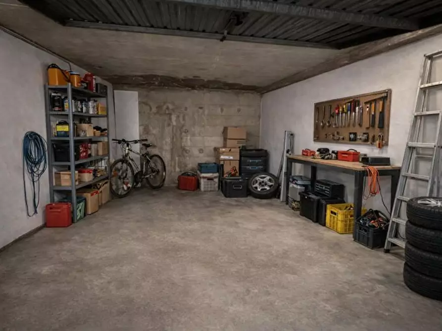 Immagine 8 di Appartamento in vendita  a Cascina