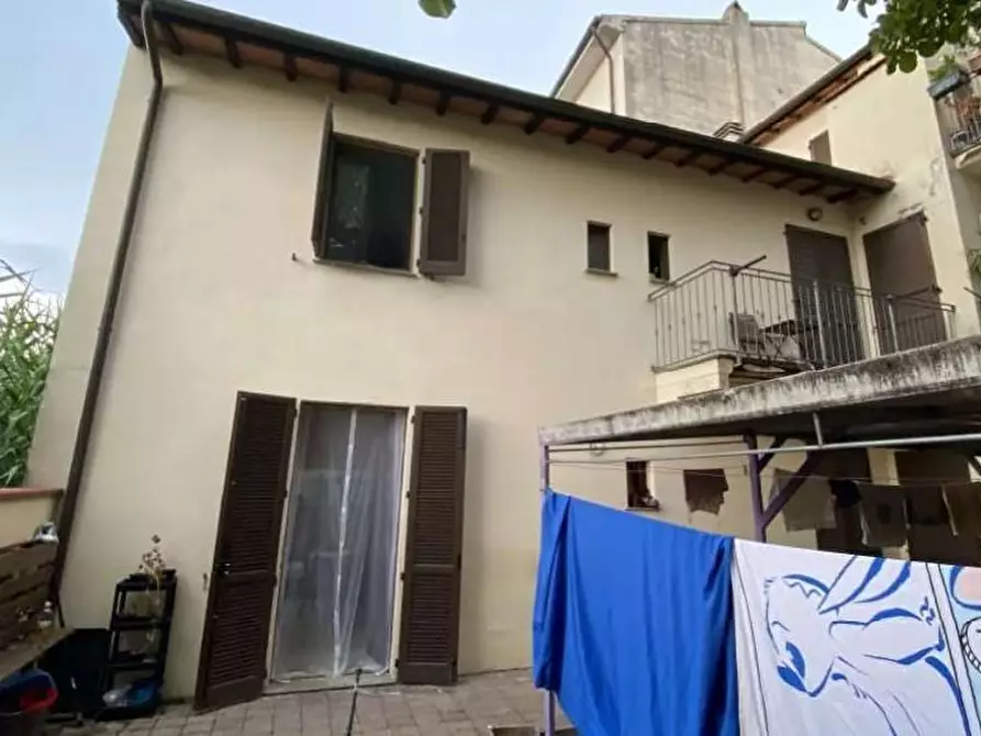 Immagine 2 di Terratetto in vendita  a Pisa