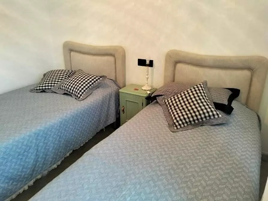 Immagine 7 di Appartamento in vendita  a Massa