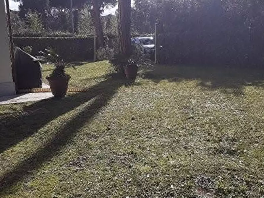 Immagine 34 di Appartamento in vendita  a Massa