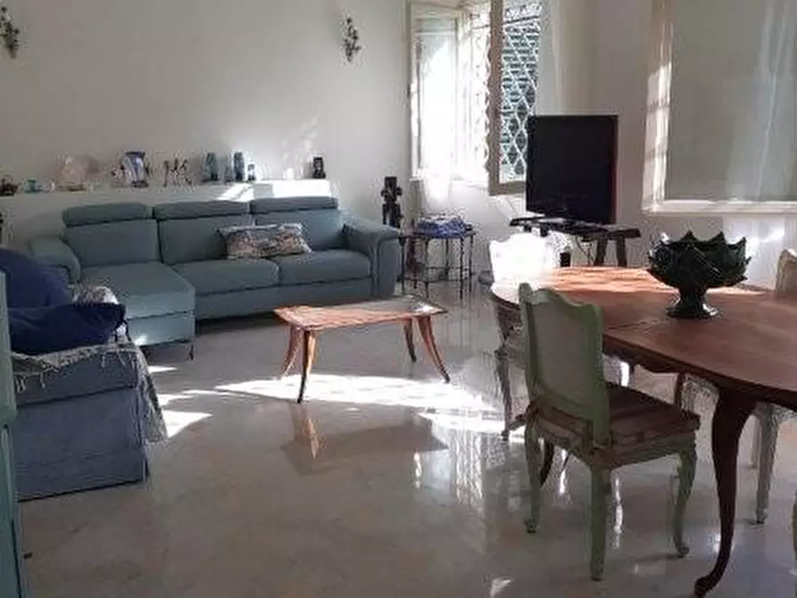 Immagine 15 di Appartamento in vendita  a Massa