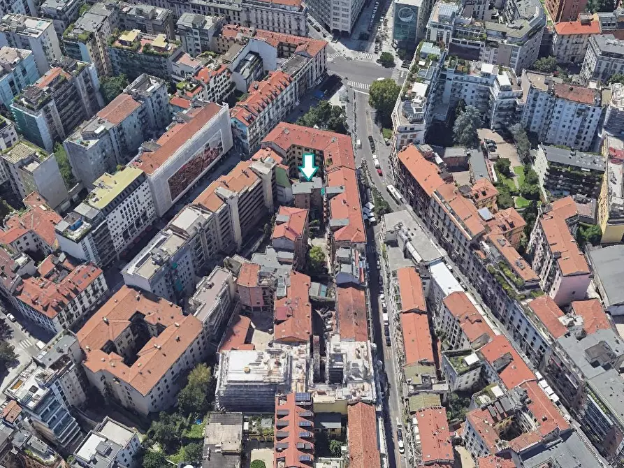 Immagine 2 di Ufficio in vendita  a Milano