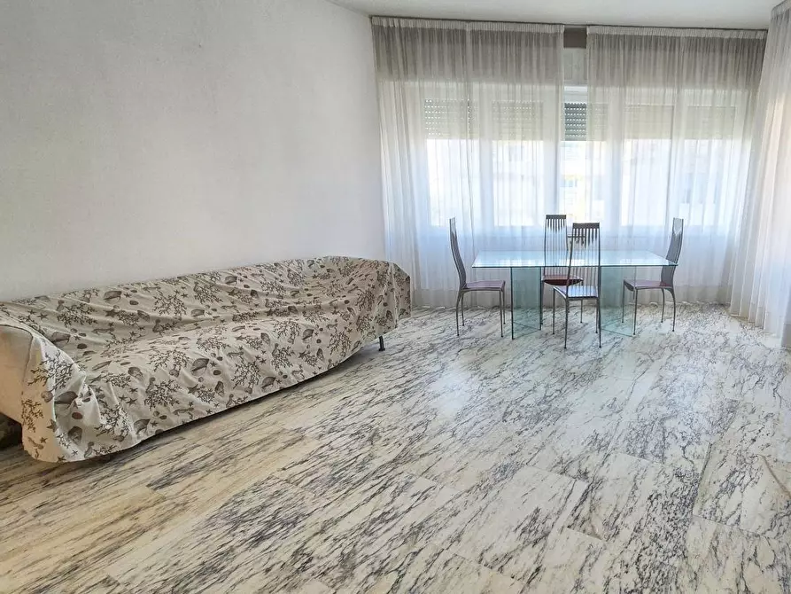 Immagine 18 di Appartamento in vendita  a Viareggio