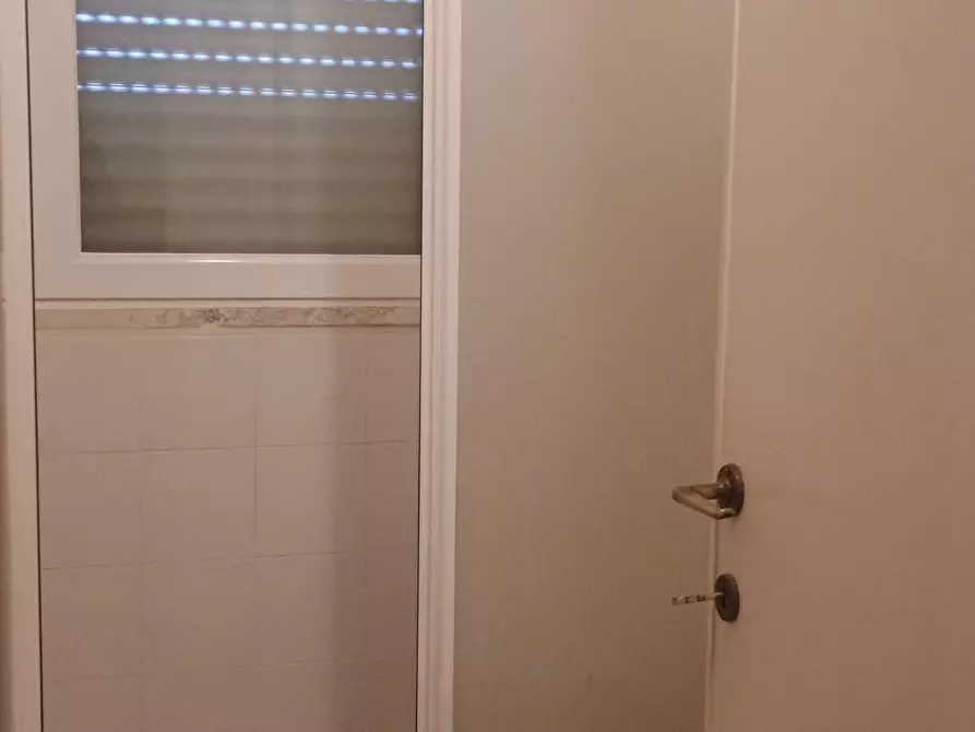 Immagine 58 di Appartamento in vendita  a Viareggio