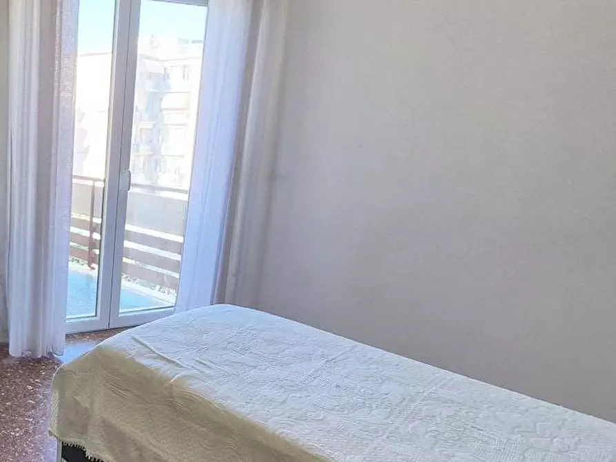 Immagine 52 di Appartamento in vendita  a Viareggio