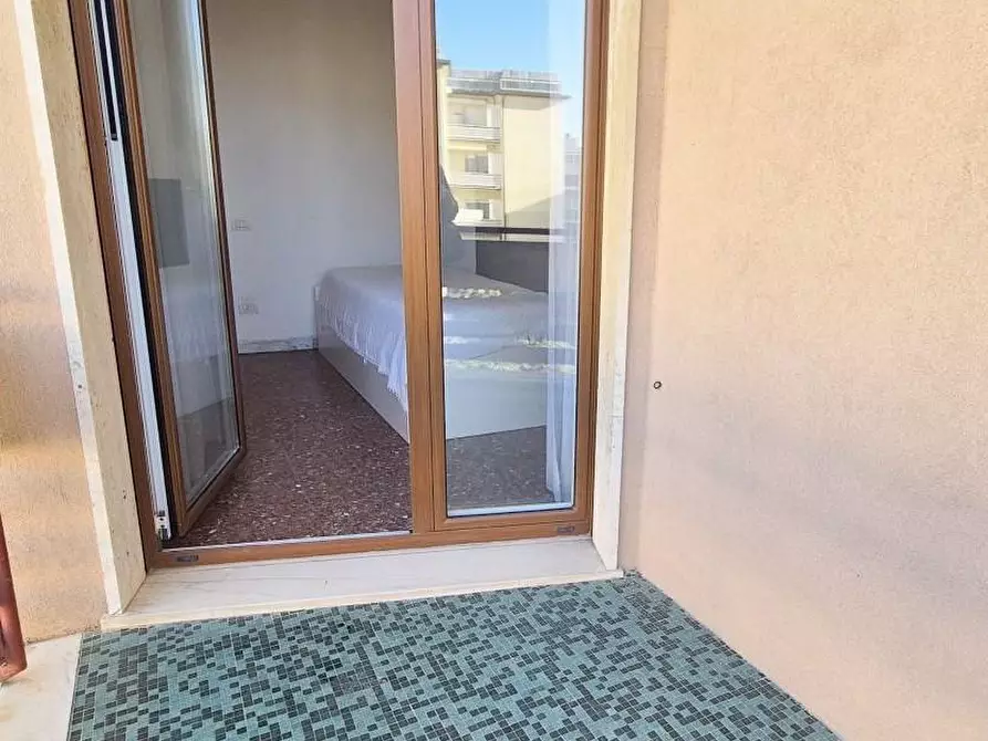 Immagine 55 di Appartamento in vendita  a Viareggio