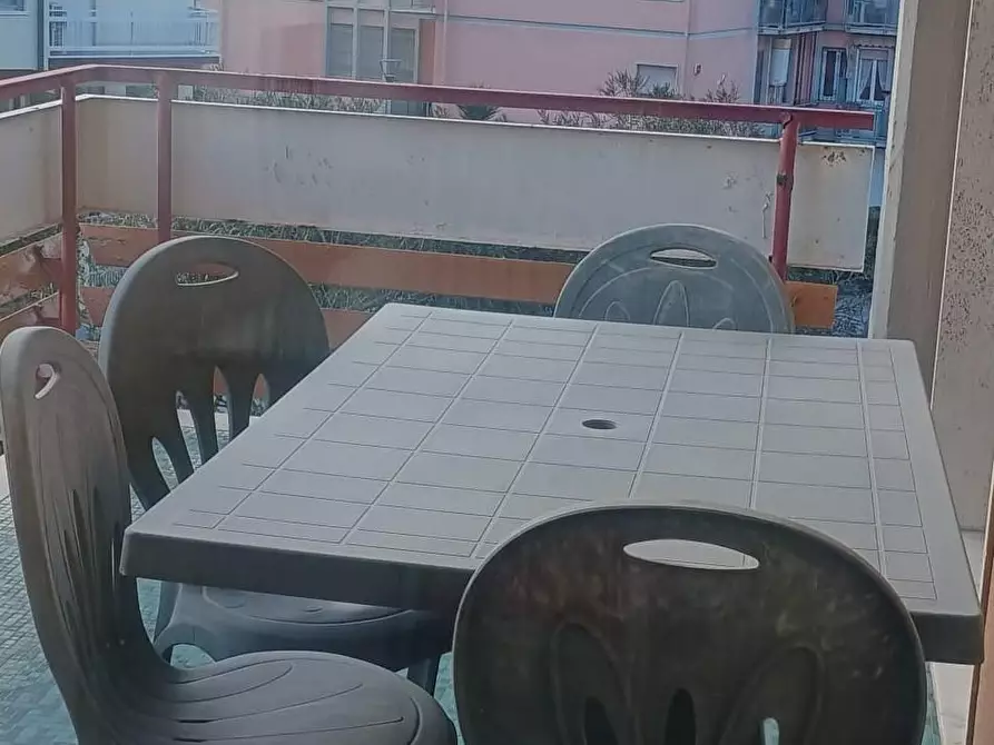 Immagine 13 di Appartamento in vendita  a Viareggio