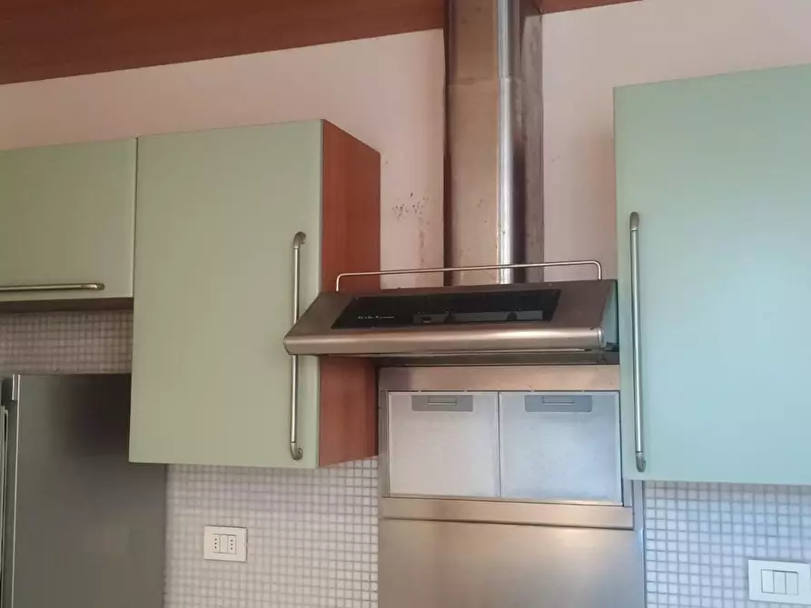 Immagine 24 di Appartamento in vendita  a Viareggio