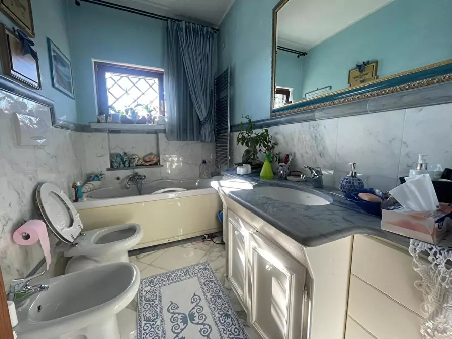 Immagine 16 di Casa semindipendente in vendita  a Carrara