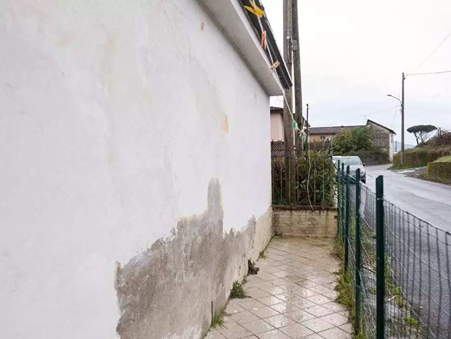 Immagine 21 di Casa indipendente in vendita  a Sarzana