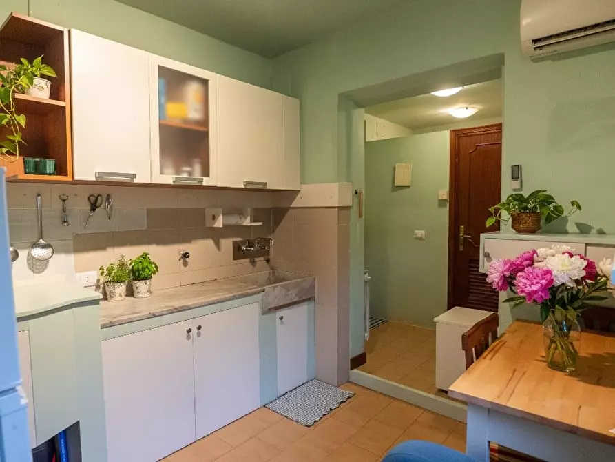 Immagine 1 di Casa indipendente in vendita  a Sarzana