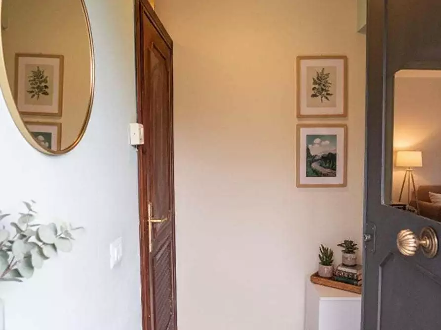 Immagine 32 di Casa indipendente in vendita  a Sarzana