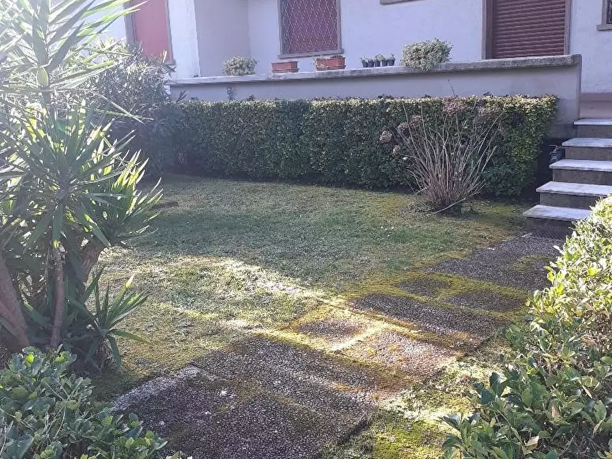 Immagine 21 di Appartamento in vendita  a Massa