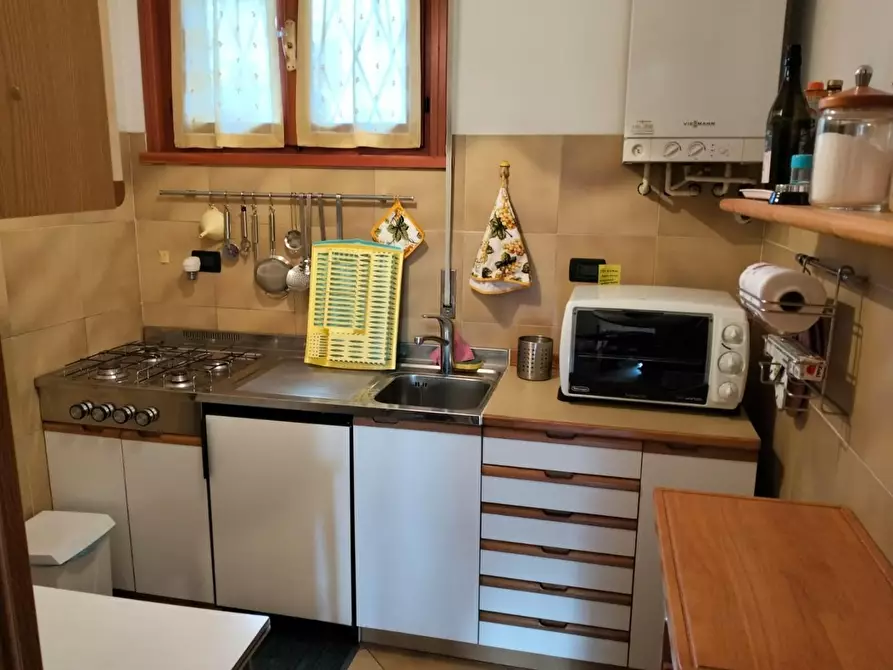 Immagine 32 di Appartamento in vendita  a Massa