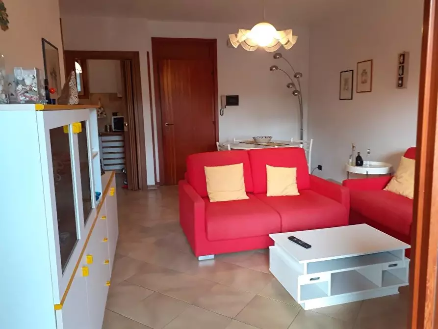 Immagine 25 di Appartamento in vendita  a Massa