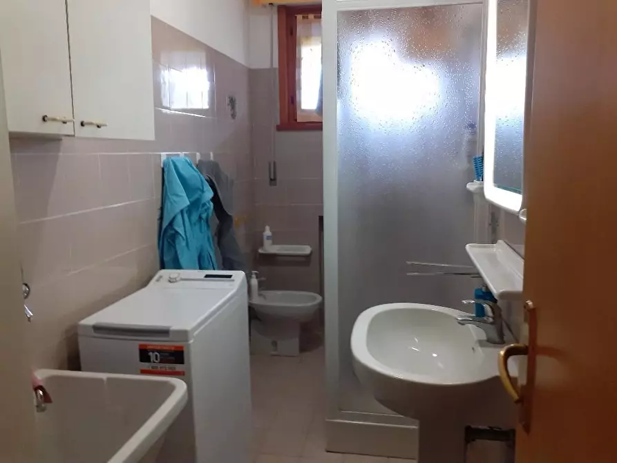 Immagine 30 di Appartamento in vendita  a Massa