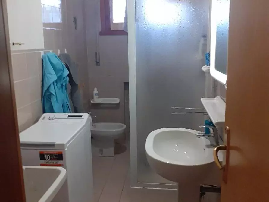 Immagine 13 di Appartamento in vendita  a Massa