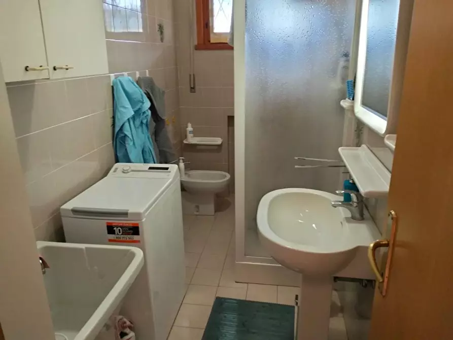 Immagine 33 di Appartamento in vendita  a Massa