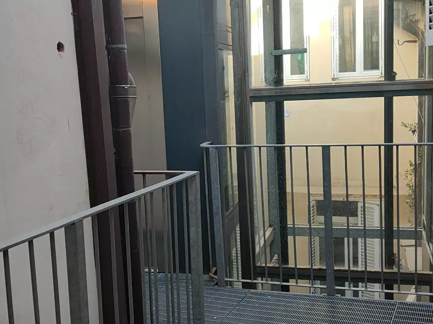 Immagine 3 di Appartamento in vendita  a Lucca