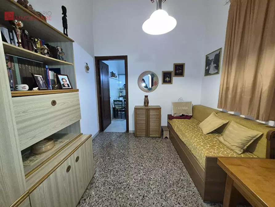 Immagine 20 di Palazzo in vendita  a Lecce