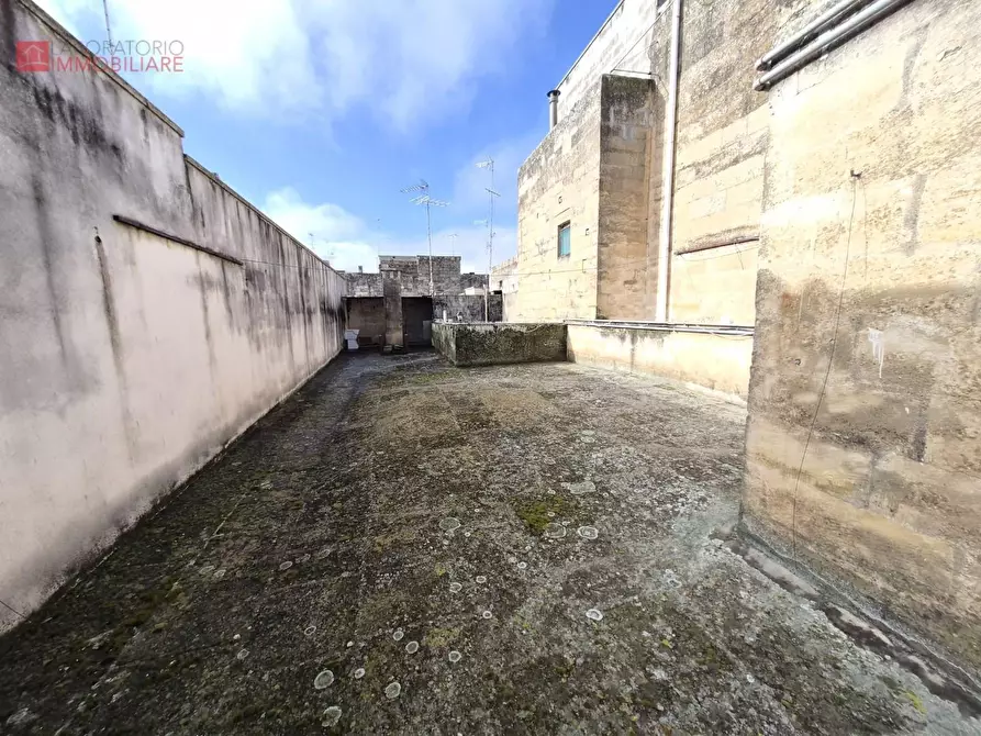 Immagine 15 di Palazzo in vendita  a Lecce