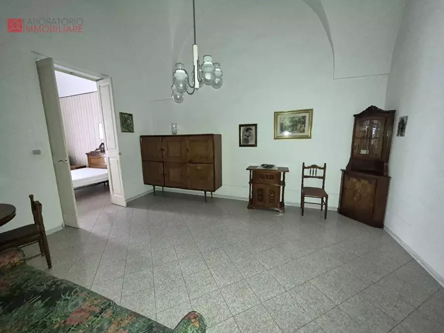Immagine 39 di Palazzo in vendita  a Lecce