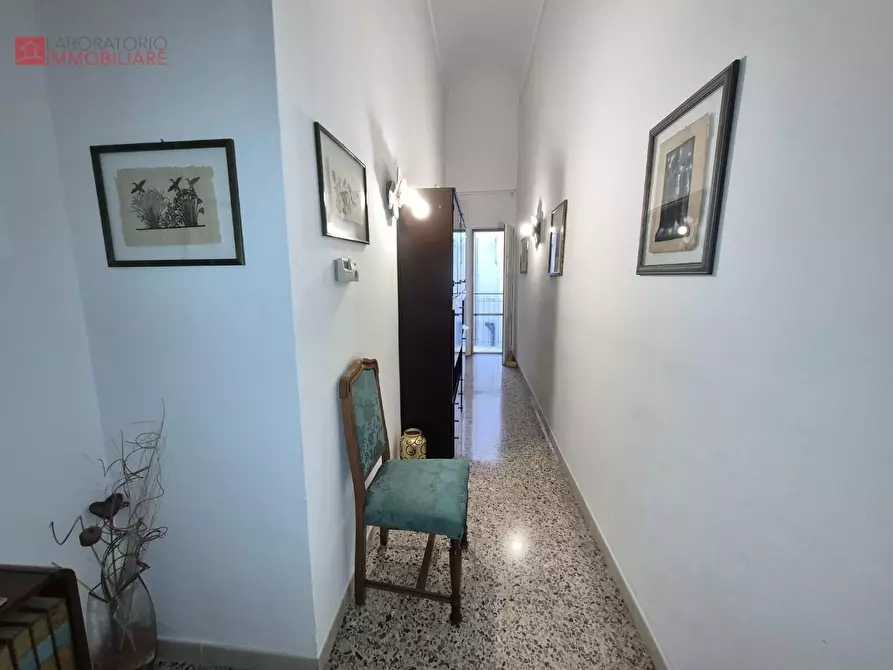 Immagine 17 di Palazzo in vendita  a Lecce