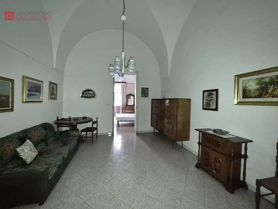 Immagine 42 di Palazzo in vendita  a Lecce