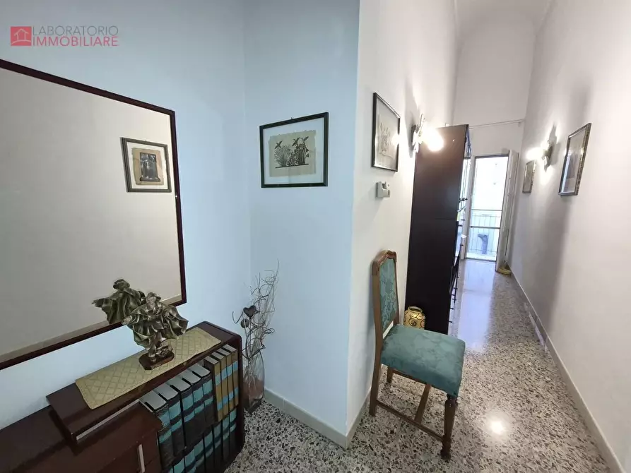 Immagine 19 di Palazzo in vendita  a Lecce