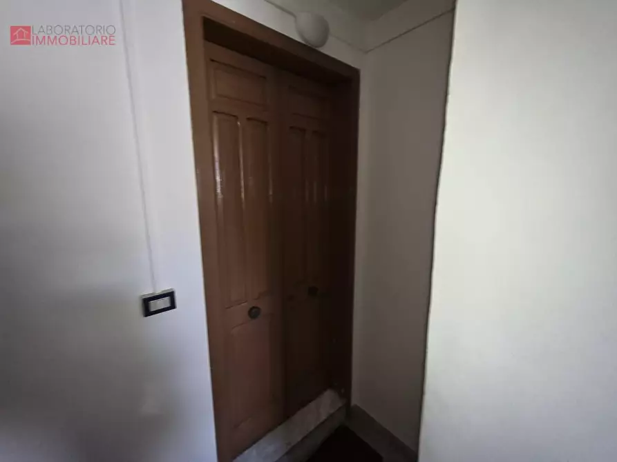 Immagine 16 di Palazzo in vendita  a Lecce