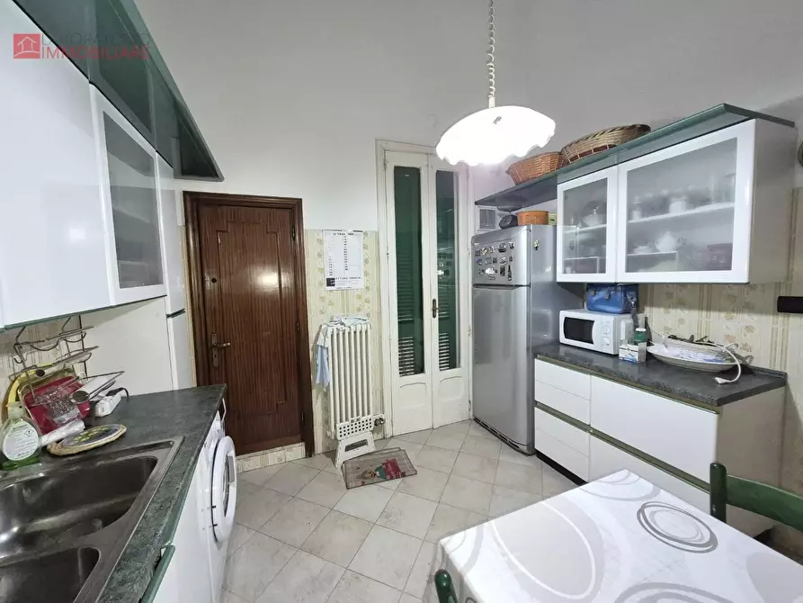 Immagine 9 di Palazzo in vendita  a Lecce