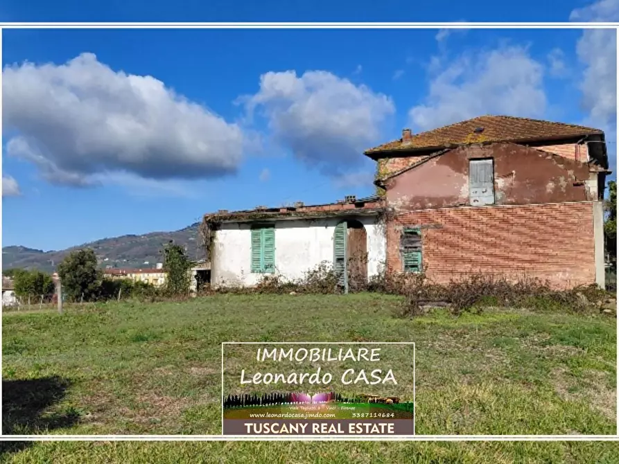 Immagine 1 di Villa in vendita  a Larciano