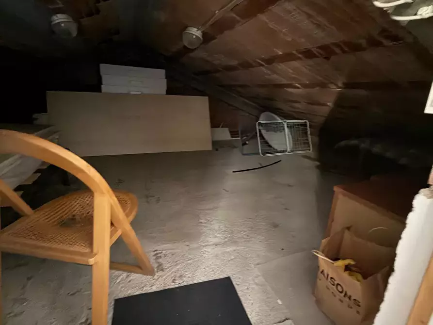 Immagine 14 di Appartamento in vendita  a Sarzana