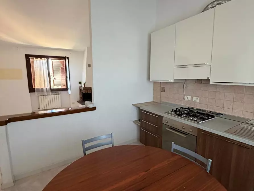 Immagine 16 di Appartamento in vendita  a Sarzana