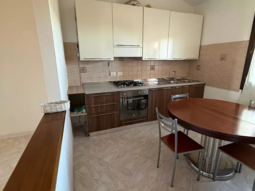 Immagine 12 di Appartamento in vendita  a Sarzana