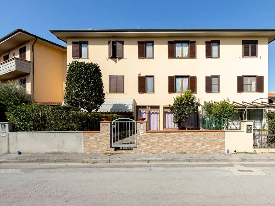 Immagine 25 di Villetta a schiera in vendita  a Calcinaia