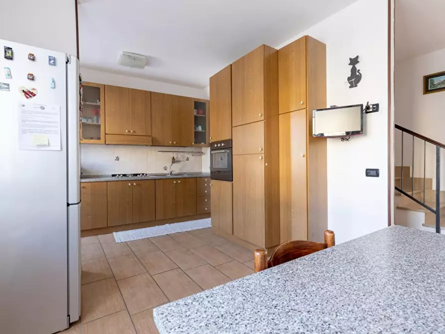 Immagine 14 di Villetta a schiera in vendita  a Calcinaia