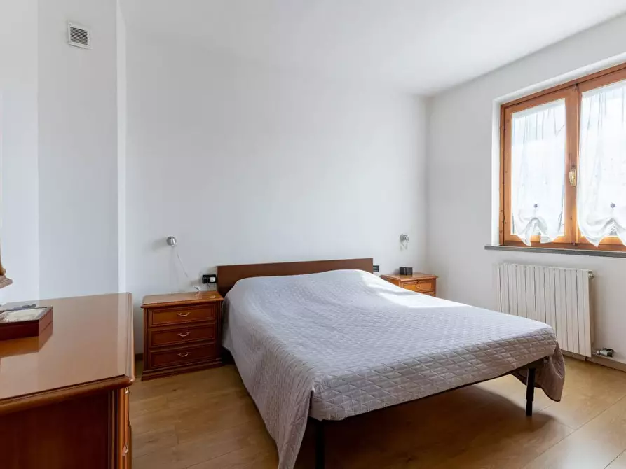 Immagine 17 di Villetta a schiera in vendita  a Calcinaia