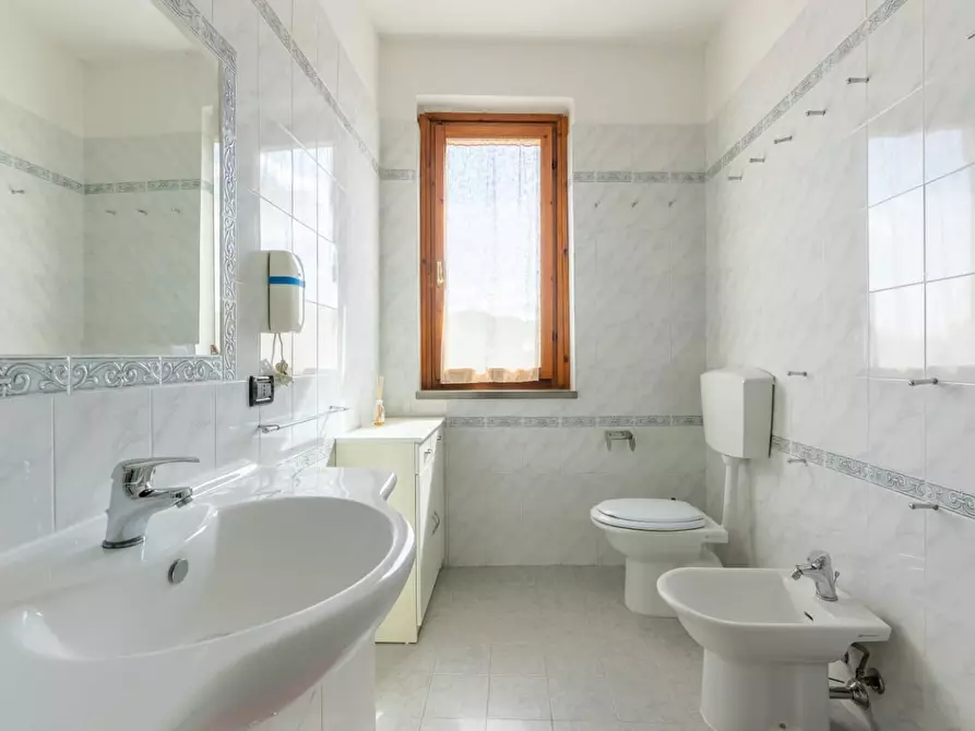 Immagine 23 di Villetta a schiera in vendita  a Calcinaia