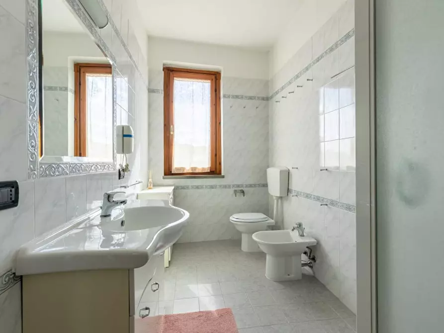 Immagine 22 di Villetta a schiera in vendita  a Calcinaia