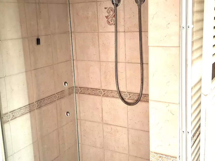 Immagine 9 di Appartamento in vendita  a Cascina