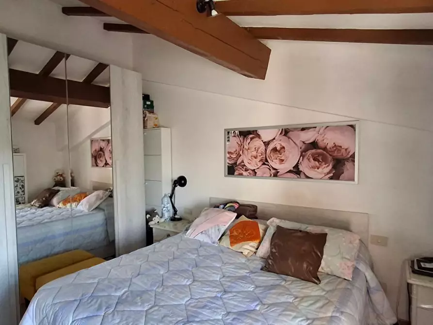 Immagine 5 di Appartamento in vendita  a Cascina