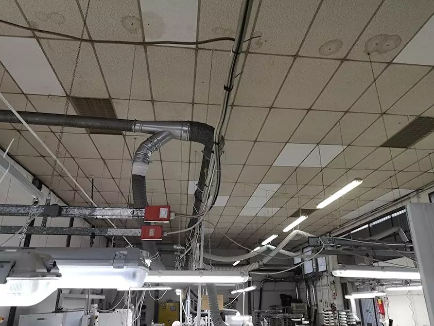 Immagine 2 di Attività artigianale in affitto  a Montopoli In Val D'arno