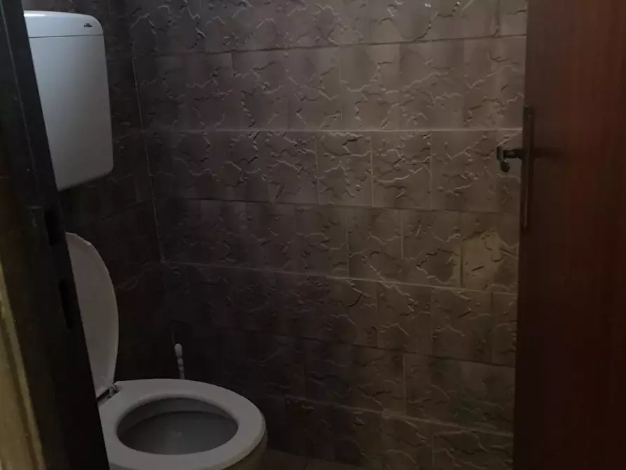 Immagine 6 di Attività artigianale in affitto  a Montopoli In Val D'arno