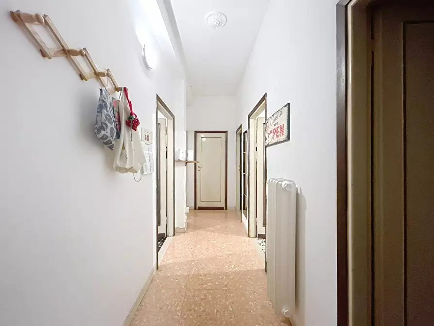 Immagine 13 di Appartamento in vendita  a Pisa