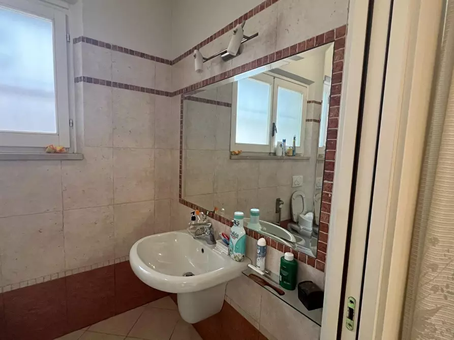 Immagine 30 di Casa semindipendente in vendita  a Montignoso