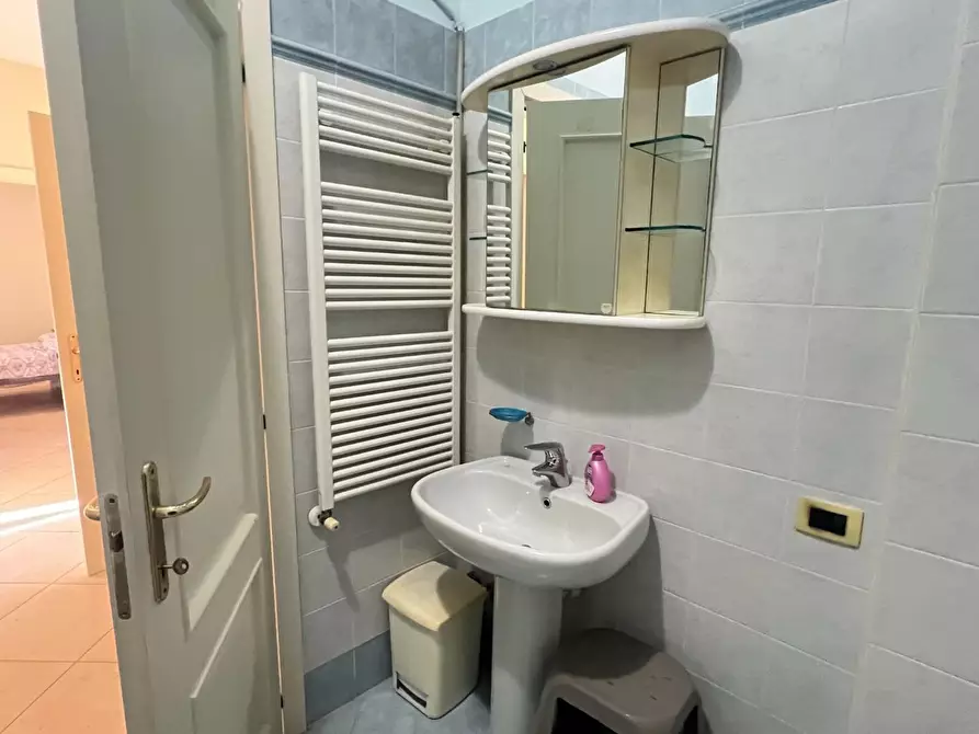 Immagine 19 di Casa semindipendente in vendita  a Montignoso