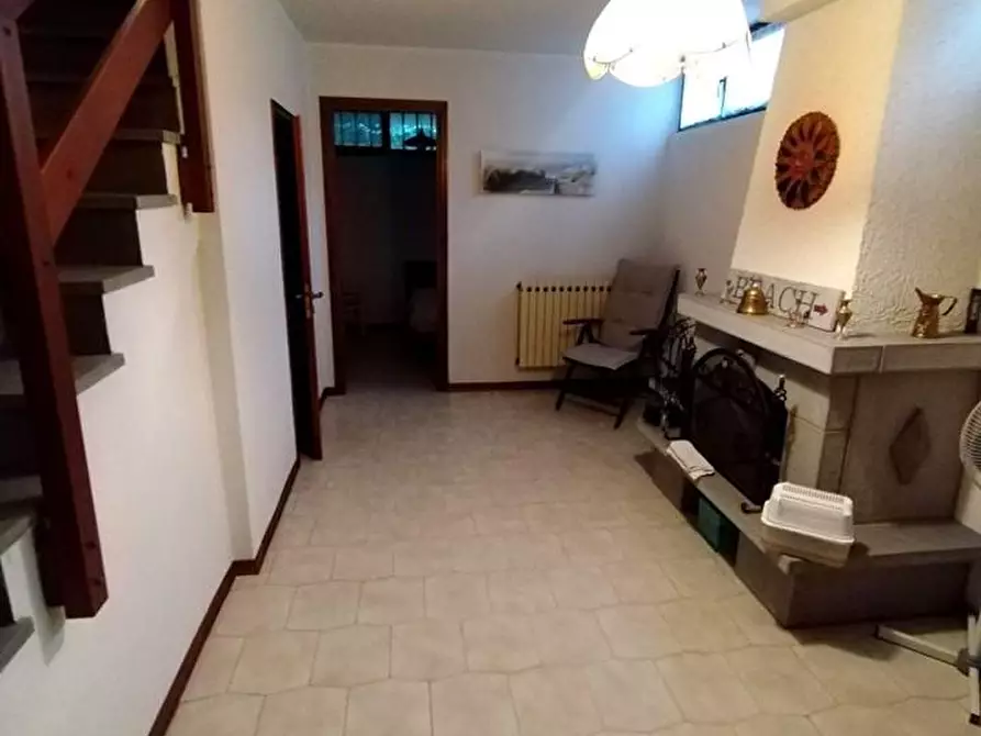 Immagine 29 di Villetta a schiera in vendita  a Massa